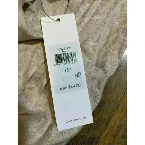 Calvin Klein CK Logo Monogram Cream Rectangle Scarf 26X72 NWT - Picture 7 of 7